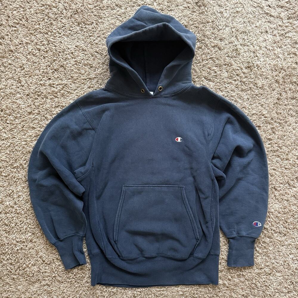 Vintage 90’s Champion Reverse Weave Navy Blue Sweatshirt Hoodie USA Size Medium